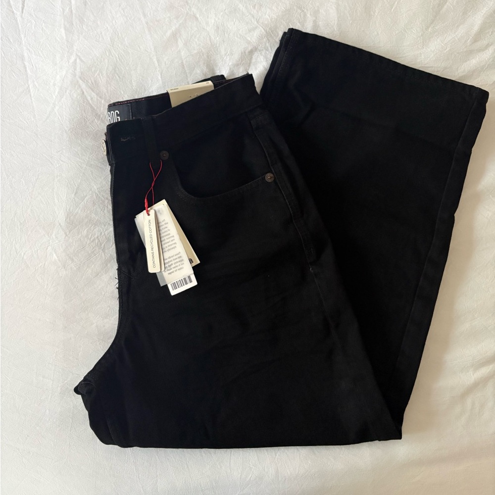 BDG Jaya Baggy Low-Rise Boyfriend Jean